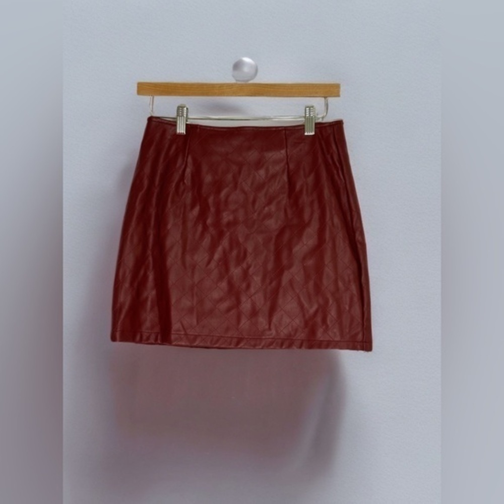 TINSELTOWN Quilted Faux-Leather Mini Skirt